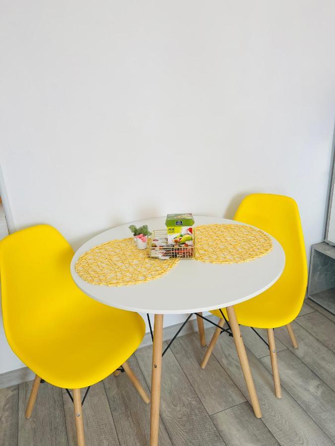 Miha Modern And Central Apartament Arad Exterior photo